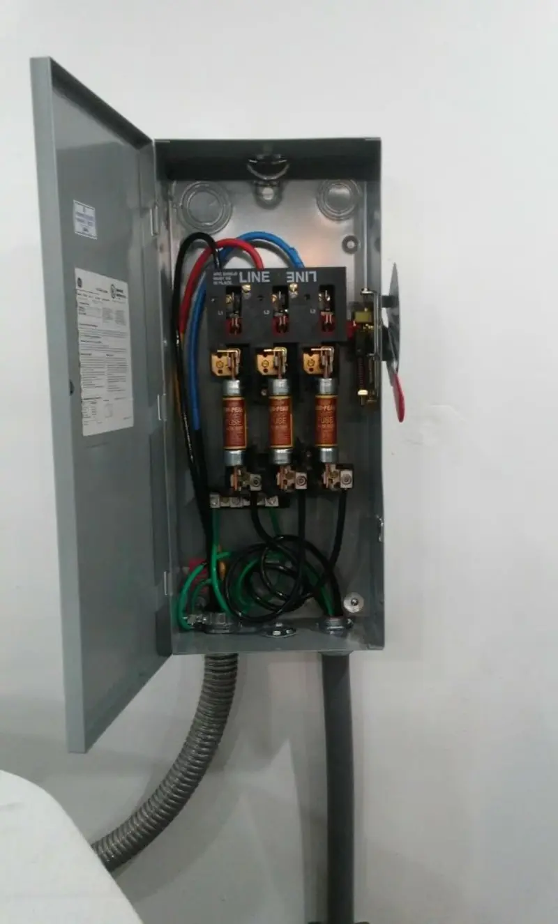 Three-phase disconnect switch installed for Electrical Wiring & Rewiring in Sacaton